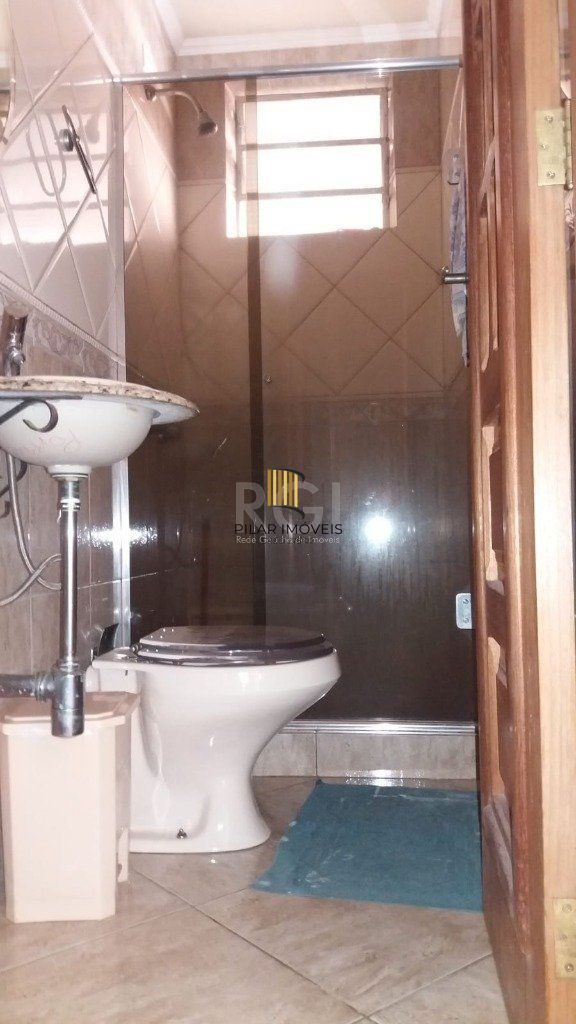 Casa para Venda - 142m², 3 dormitórios, sendo 1 suites, Partenon