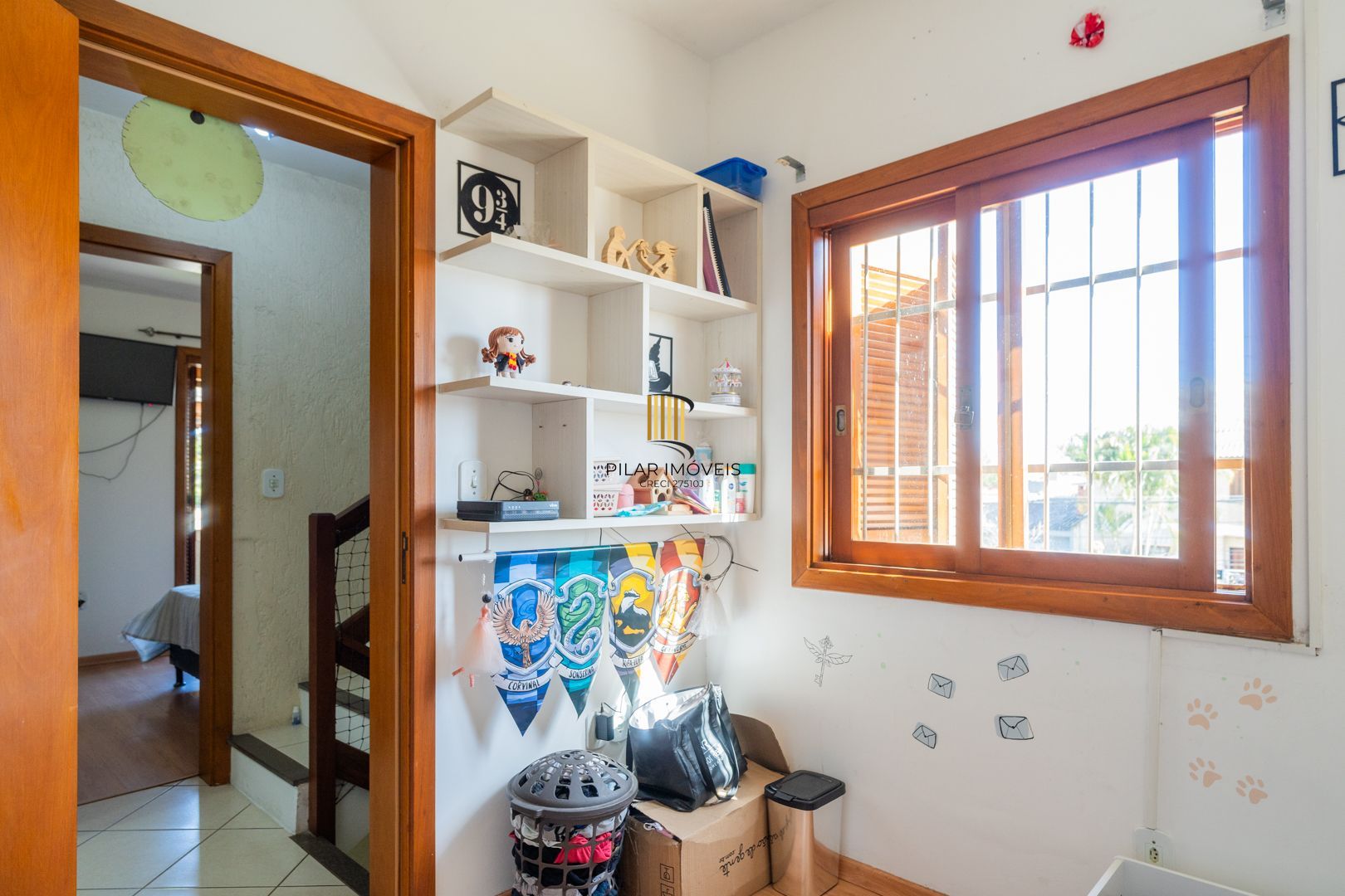 Casa em condomínio de 105m² - 2 dormitórios e 1 vaga no bairro Guarujá