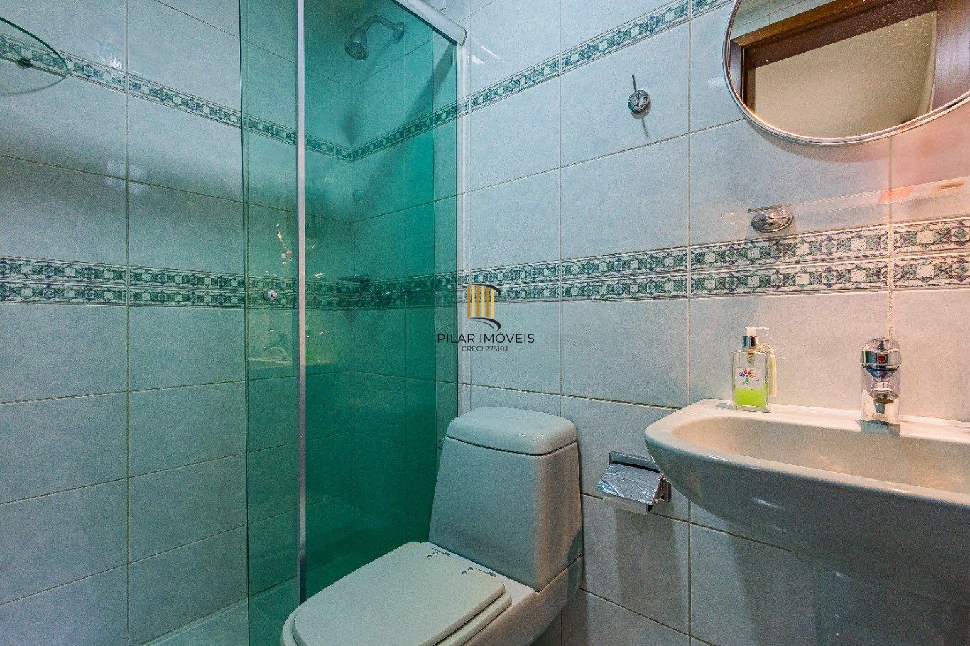 Casa de 4 dormitórios e 208m² à venda no Bairro Jardim Botânico, Porto Alegre.