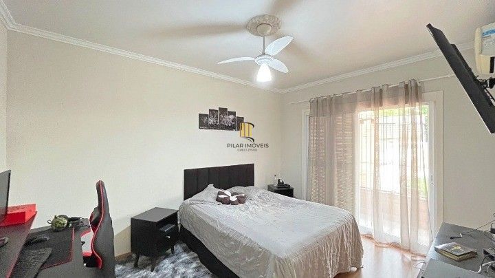 Casa com 4 Quartos e 3 banheiros de 223 m², perto da PUC à venda por R$ 697.000