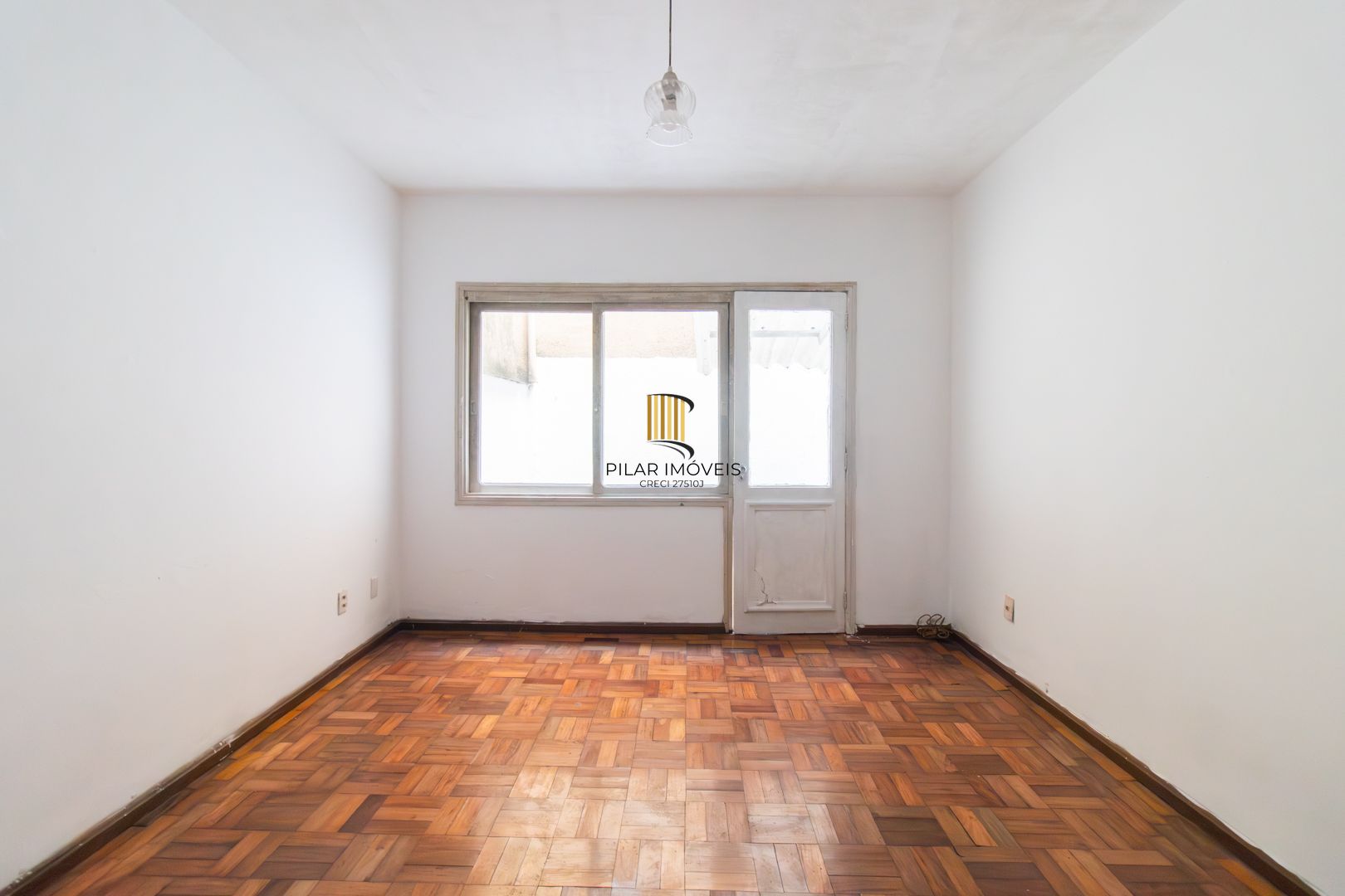 Apartamento 1 dorm à venda Rua Mucio Teixeira, Menino Deus - Porto Alegre