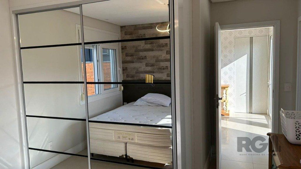 Casa de Condomínio 4 dormitórios no bairro Itapeva