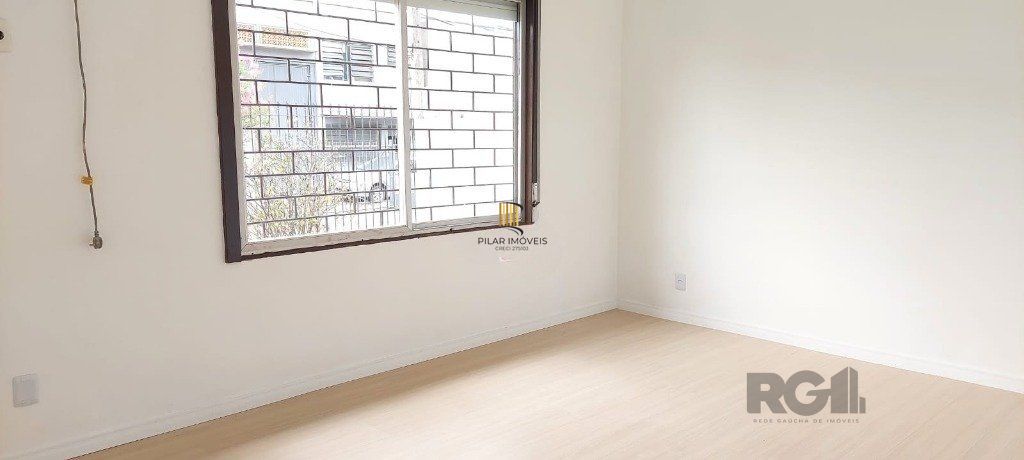 Casa com 3 dormitórios no bairro Sarandi