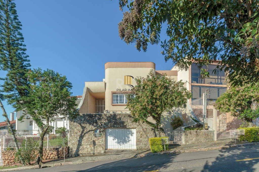 Casa a venda com 400m², bairro, Teresópolis