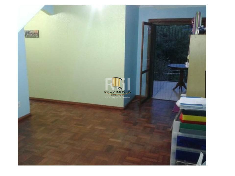 Casa para Venda - 634m², 2 dormitórios, sendo 1 suites, 3 vagas - Lomba do Pinheiro