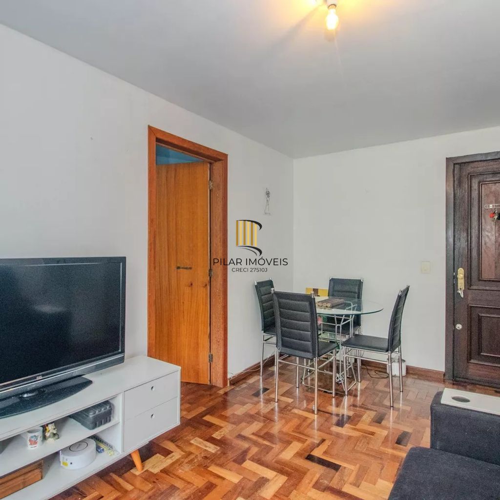 Cobertura de 2 dormitórios à venda em Passo da Areia - Porto Alegre