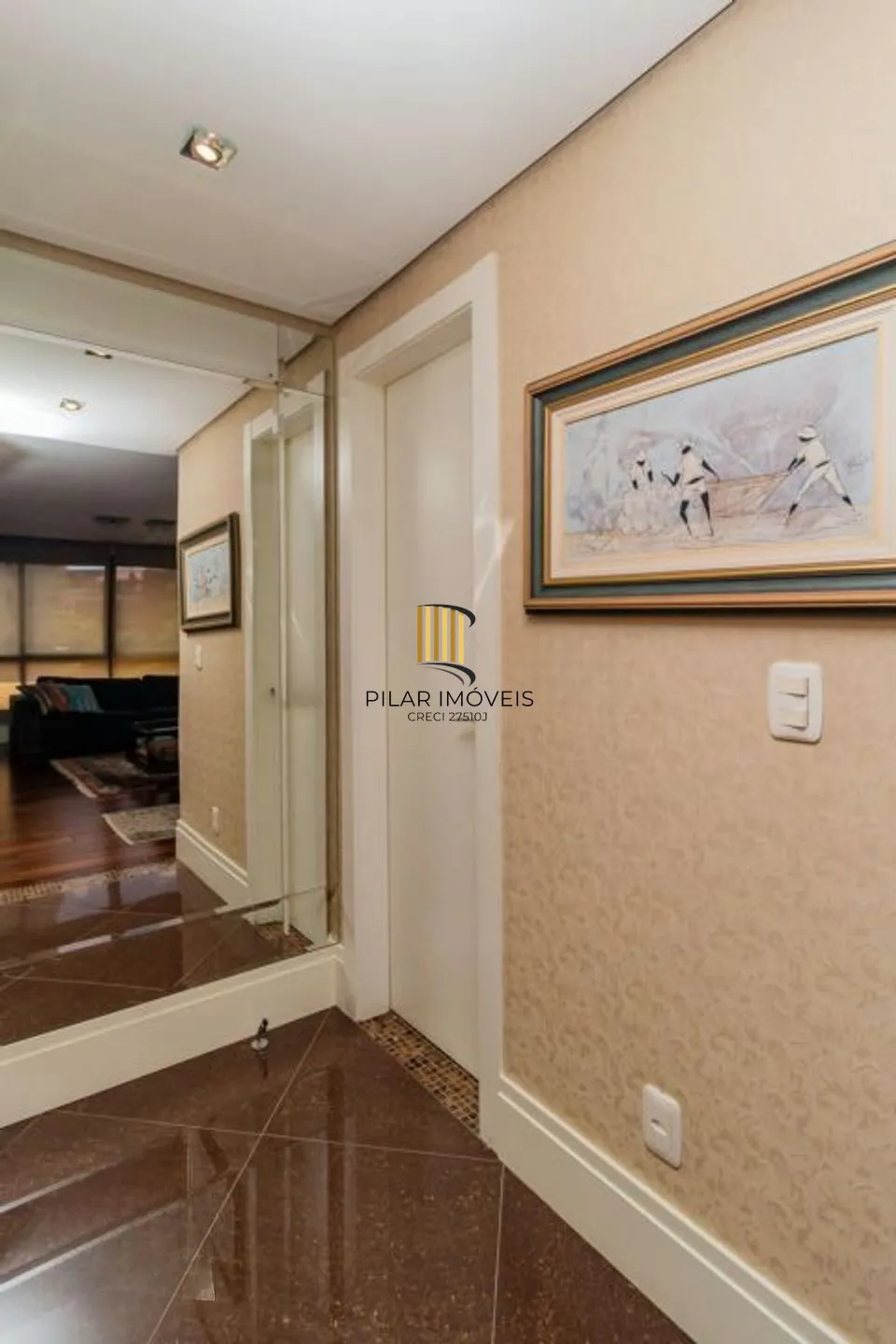 Apartamento de 3 dormitórios à venda em Bela Vista, Porto Alegre.