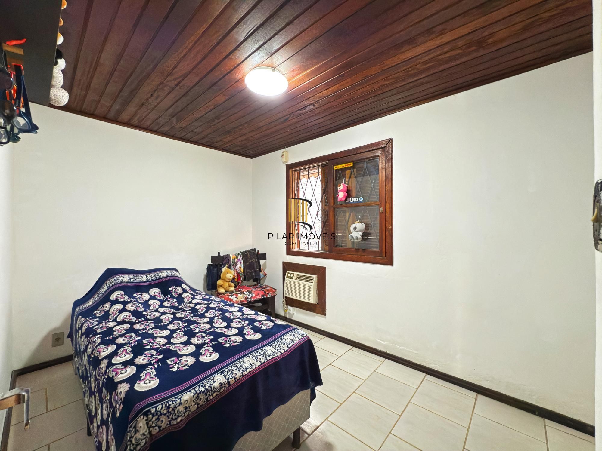 Casa residencial, 2 dormitórios no bairro Teresópolis