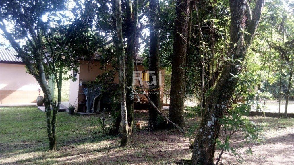 Sítio para Venda - 100m², 3 dormitórios, 9 vagas - Pinheiro