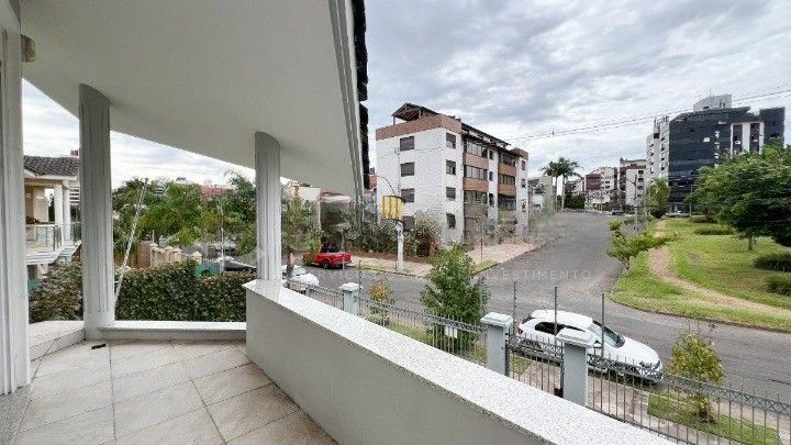 Casa 4 dormitórios no bairro Jardim Itu