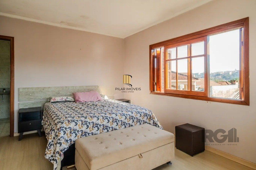 Casa de 3 dormitórios no bairro Nonoai