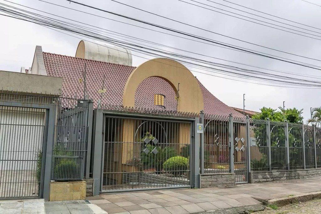 Casa 612m² - 3 suíte, 8 vagas no bairro Medianeira