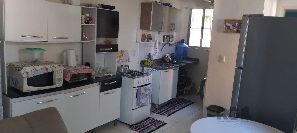 Apartamento 2 Dormitório(s) Bairro Glória