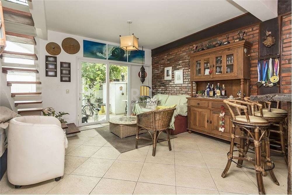 Casa de 317m², bairro jardim Lindoia