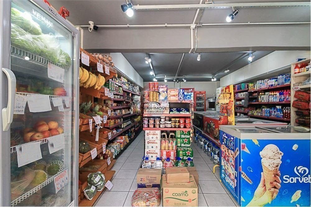 Apartamento de 3 dormitórios à venda no Bairro Teresópolis, Porto Alegre.