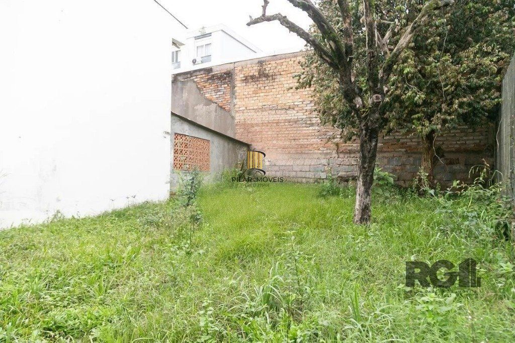 Casa para Venda - 150m², 3 dormitórios, 2 vagas - Teresópolis