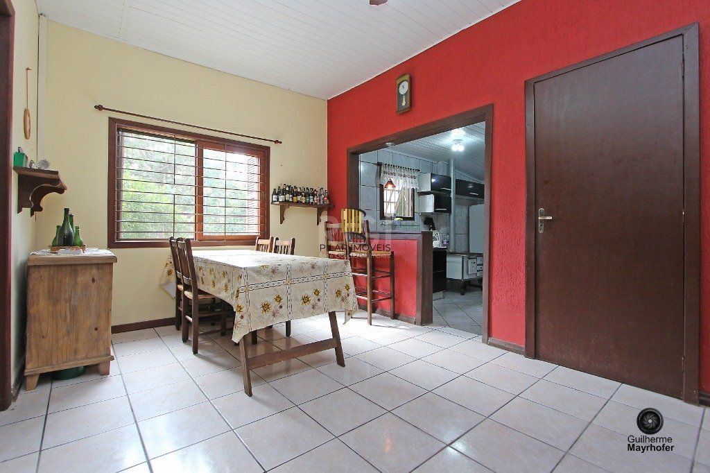 Casa para Venda - 150m², 2 dormitórios, 2 vagas - Nonoai