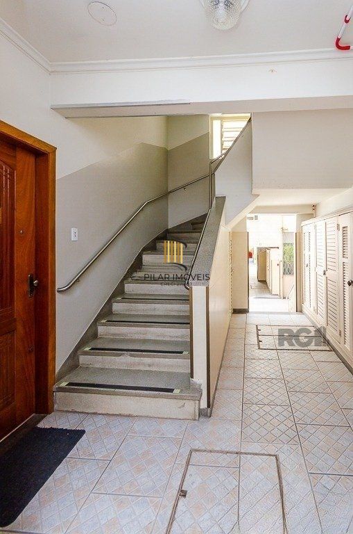 Apartamento térreo para Venda - com 59.2m² 2 dormitórios no bairro Azenha