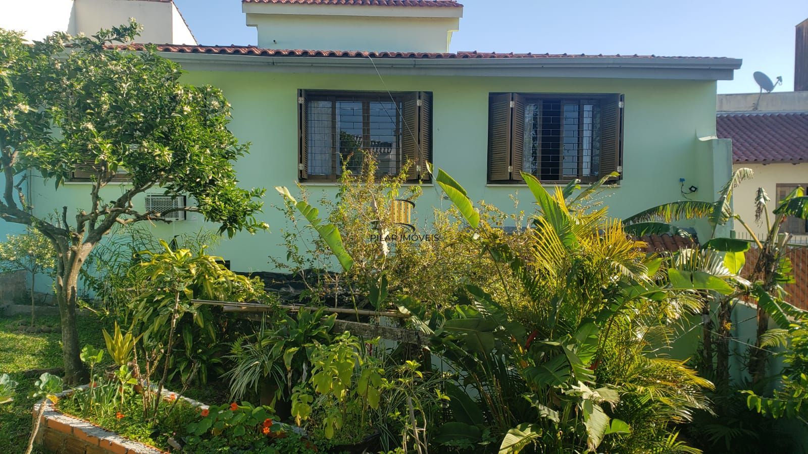 Casa 5 dormitórios no bairro Teresópolis