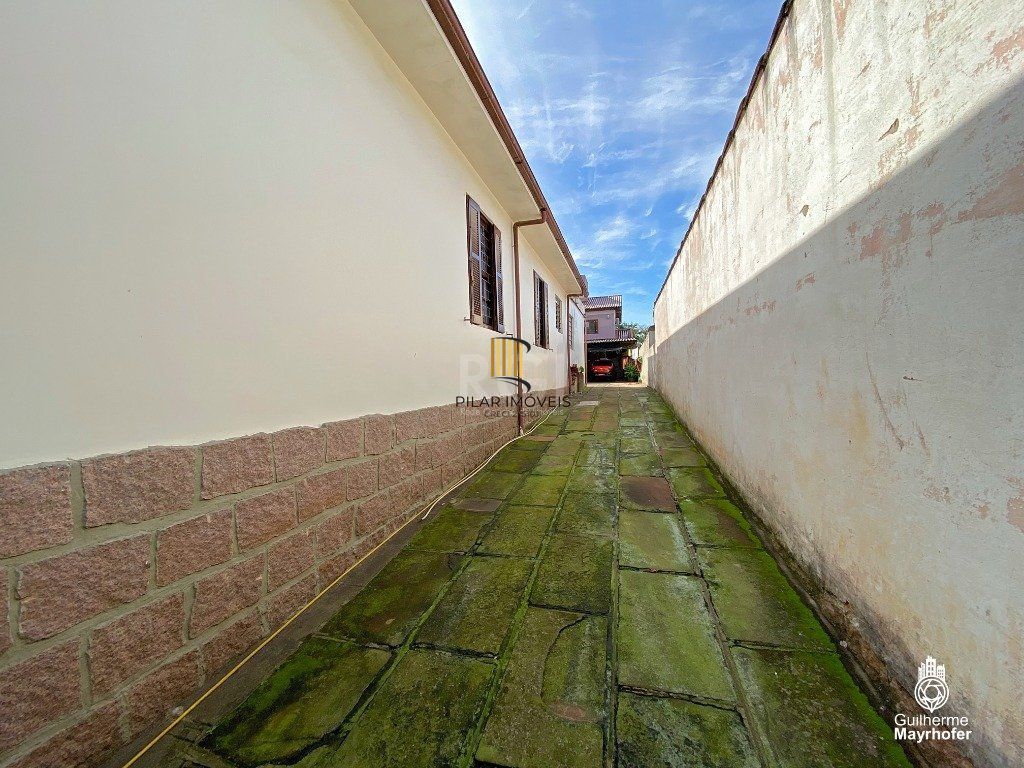 Casa para Venda - 212m², 3 dormitórios, 2 vagas - Medianeira