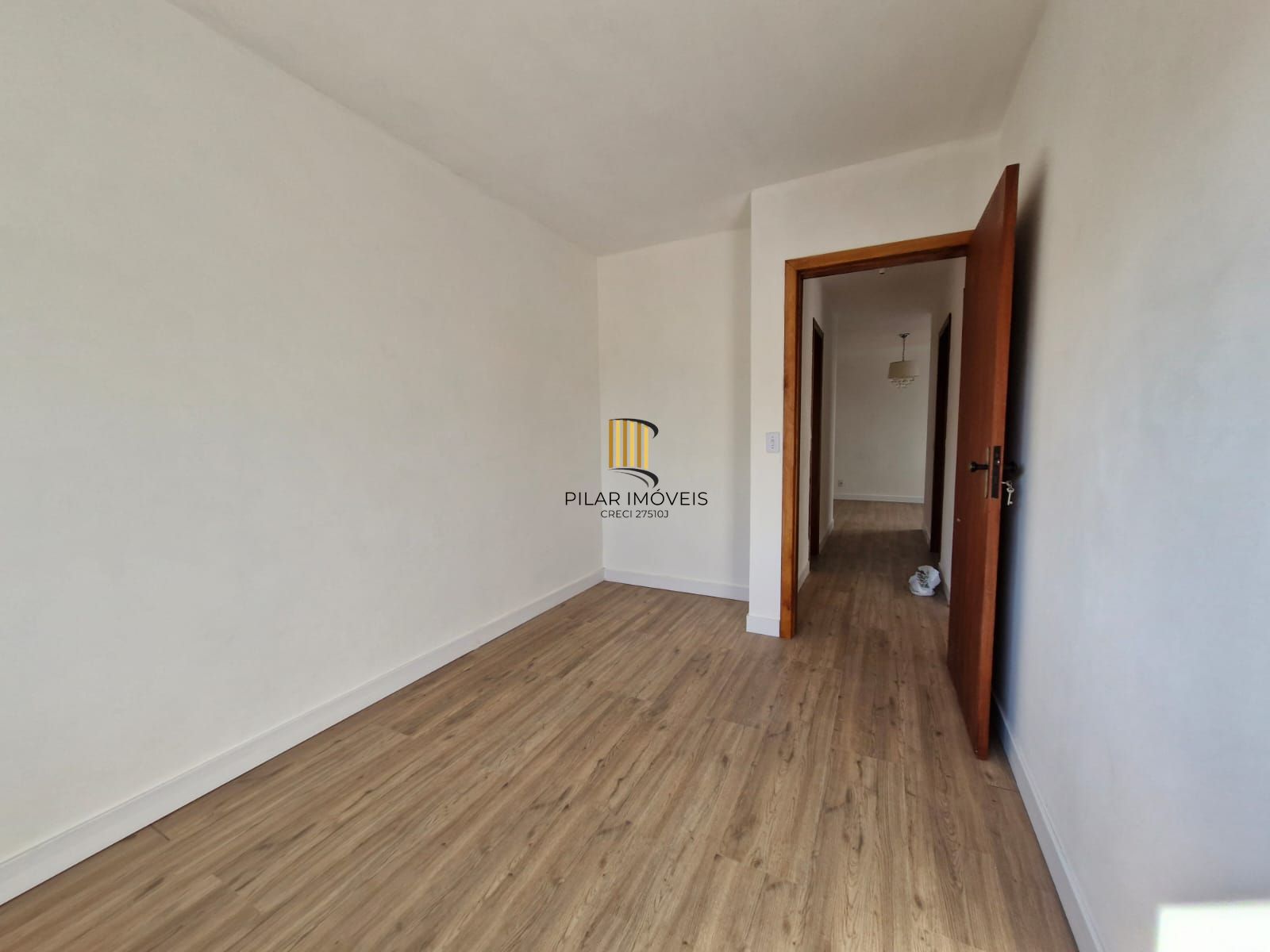 Apartamento 3 dormitórios na rua Corronel Massot, Cristal.