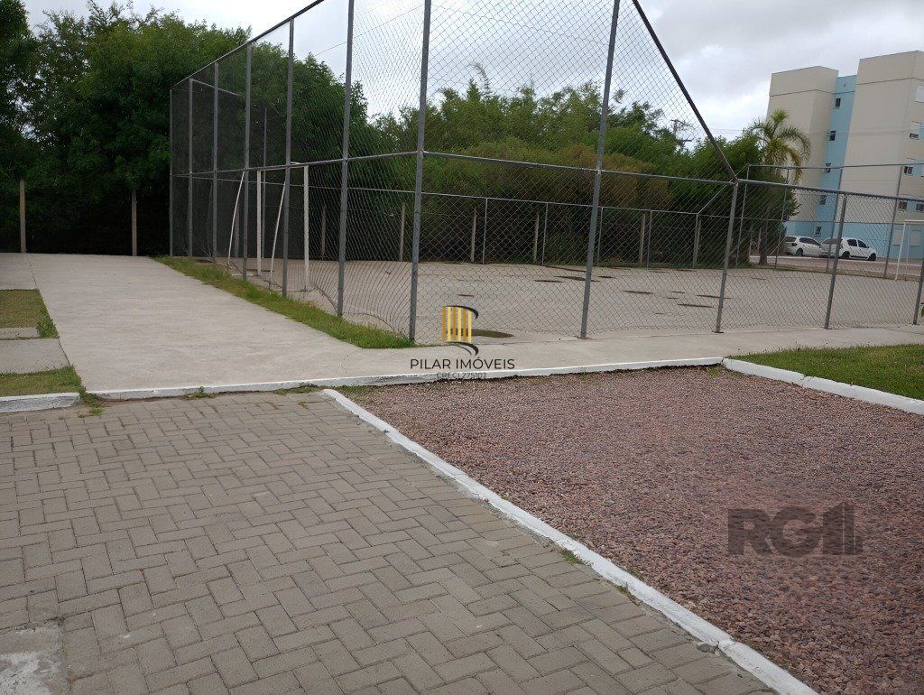 Apartamento de 2 dormitórios no bairro Chapéu do Sol