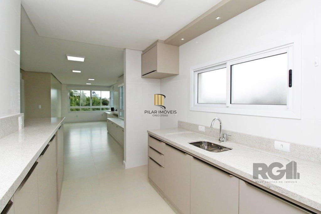 Excelente apartamento de 98m² com 3 dormitórios e 2 vagas.
