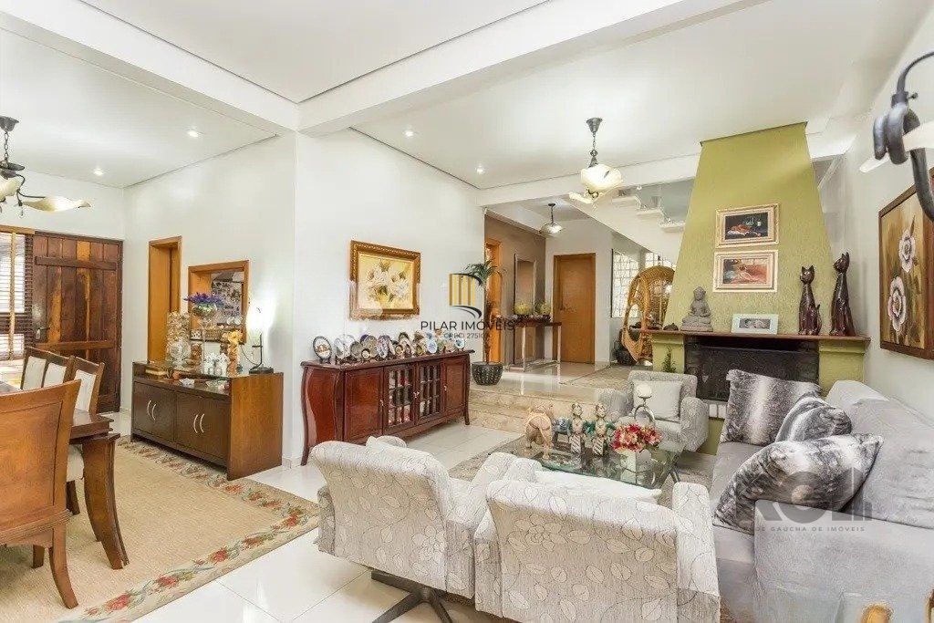 Casa com 3 dormitórios no bairro Jardim Lindóia