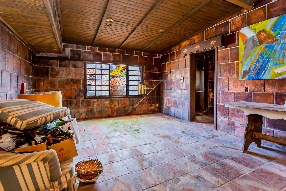 Casa de 3 dormitórios  no Bairro Vila Jardim - Porto Alegre