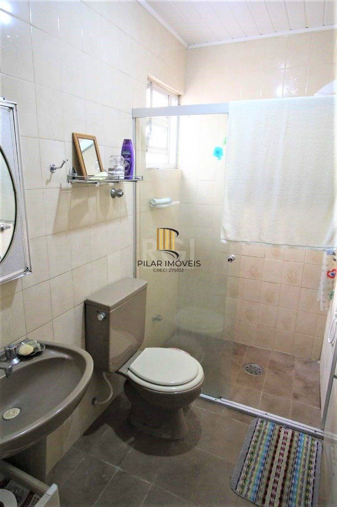 Casa para Venda - 287m², 3 dormitórios, sendo 2 suites, 4 vagas - Nonoai