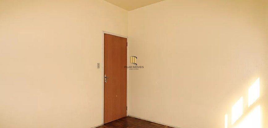 Apartamento de 2 dormitórios á venda no Bairro Cristo Redentor, Porto Alegre