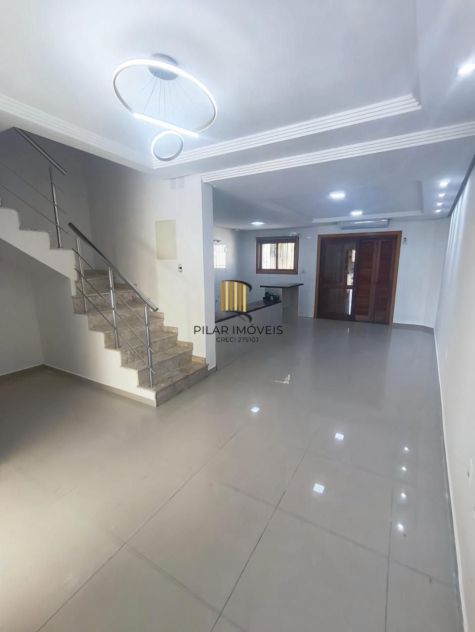 Casa de 3 dormitórios á venda no Bairro Guarujá - Porto Alegre - Pilar Imóveis