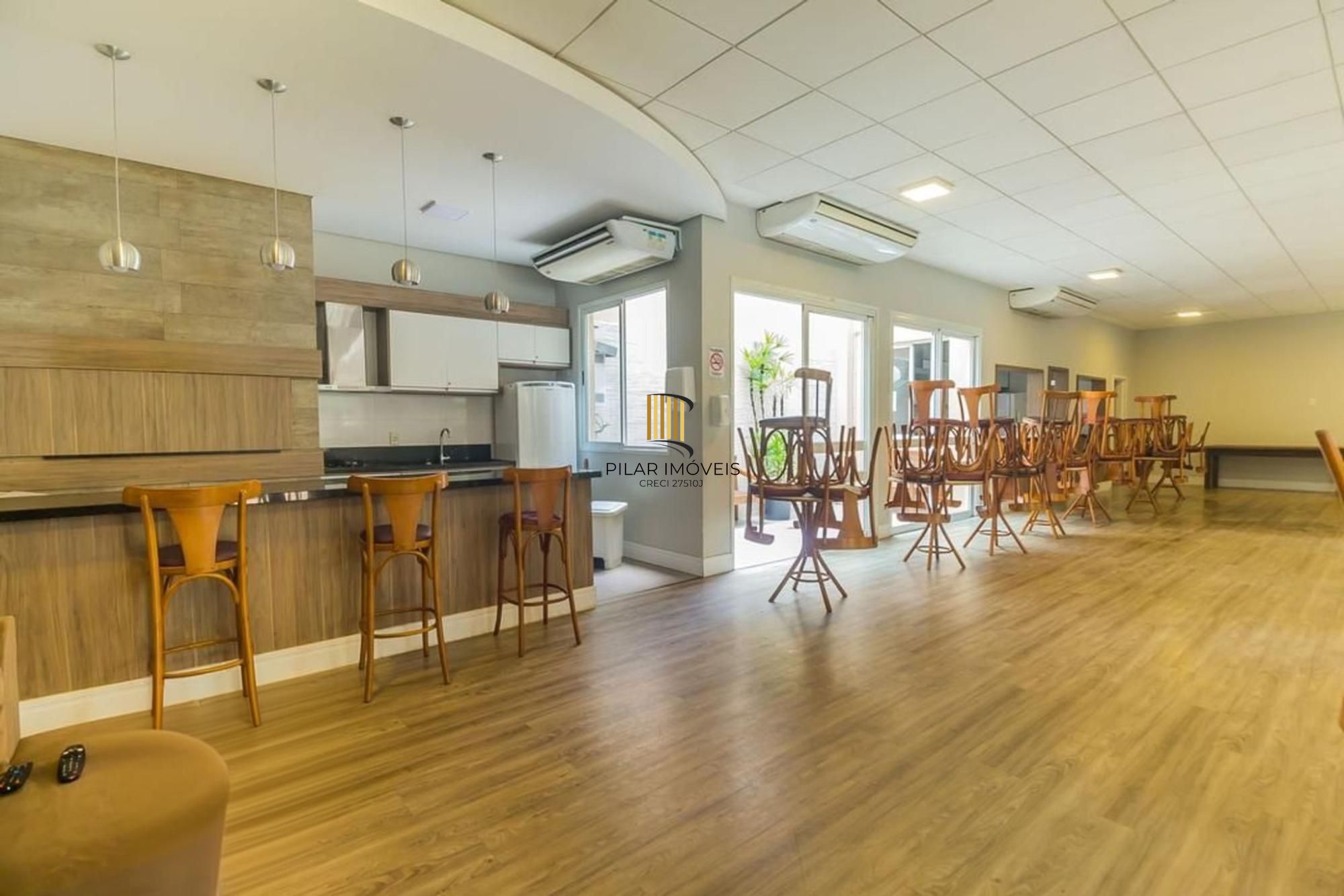 Apartamento de 3 dormitórios à venda em Passo D'areia, Porto Alegre.