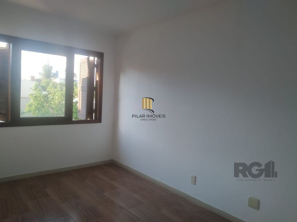 Excelente DUPLEX de 90m² com 2 dormitórios e 2 vagas.