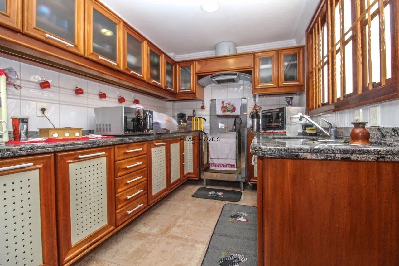 Casa 612m² - 3 suíte, 8 vagas no bairro Medianeira