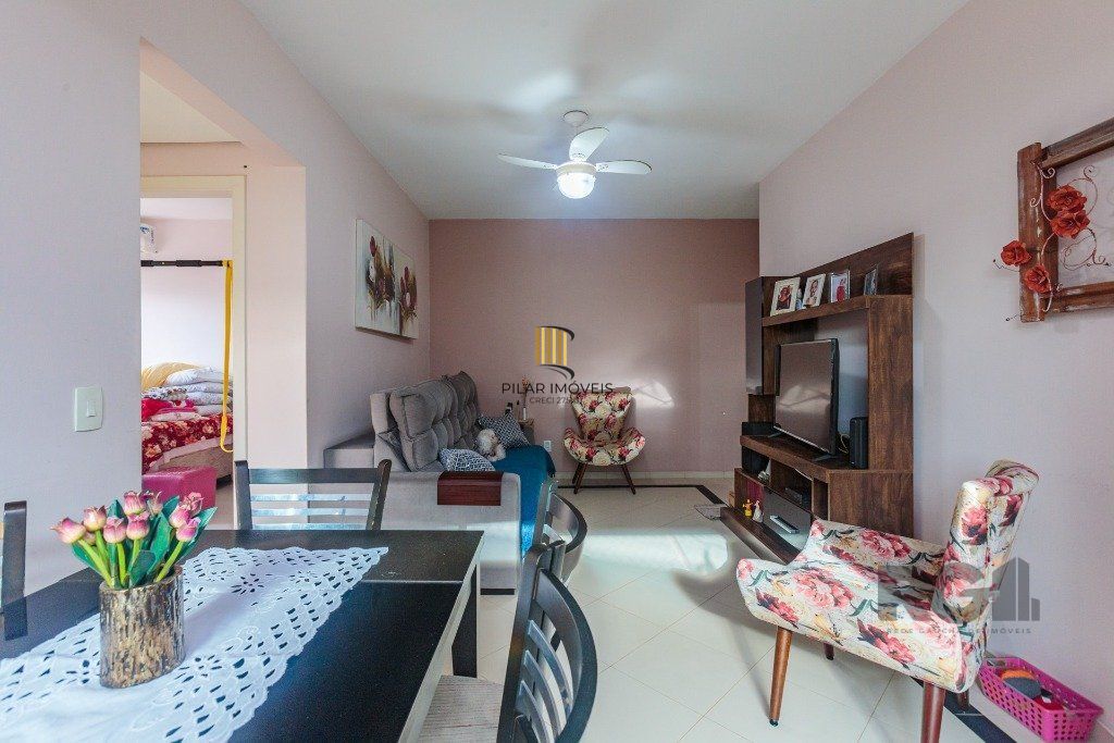 Apartamento 2 dormitórios  com 1 vaga no bairro Teresópolis em Porto Alegre