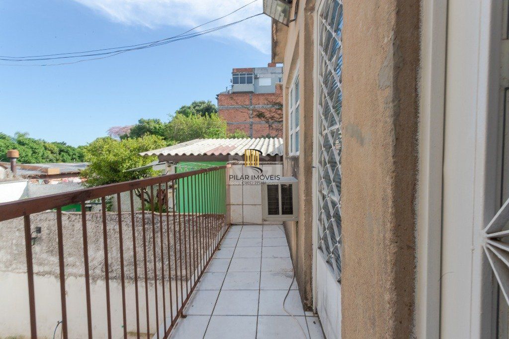 Casa 4 Dormitório(s) Bairro Glória