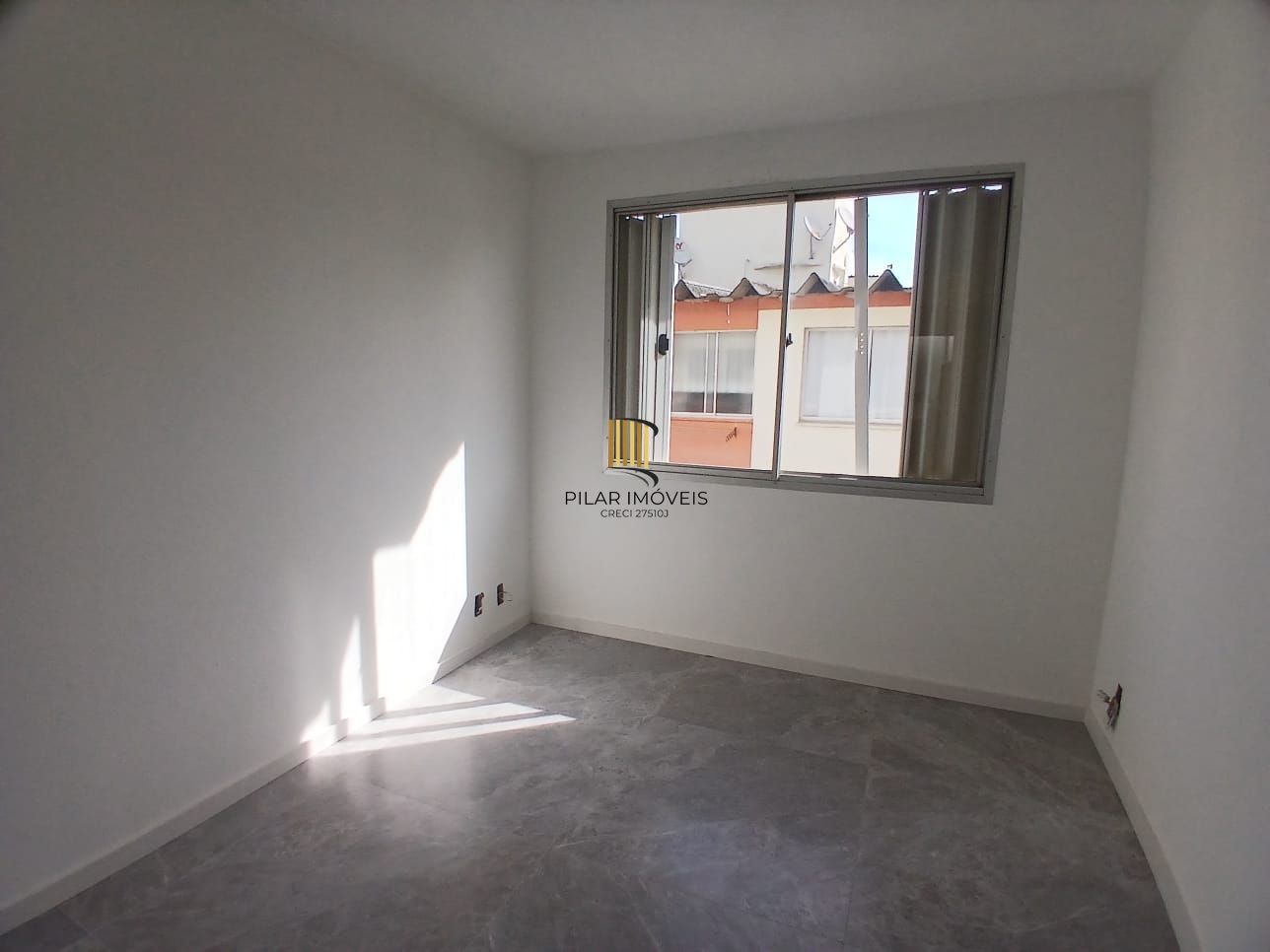 Apartamento 2 dorms à venda Rua Honório Silveira Dias, São João - Porto Alegre