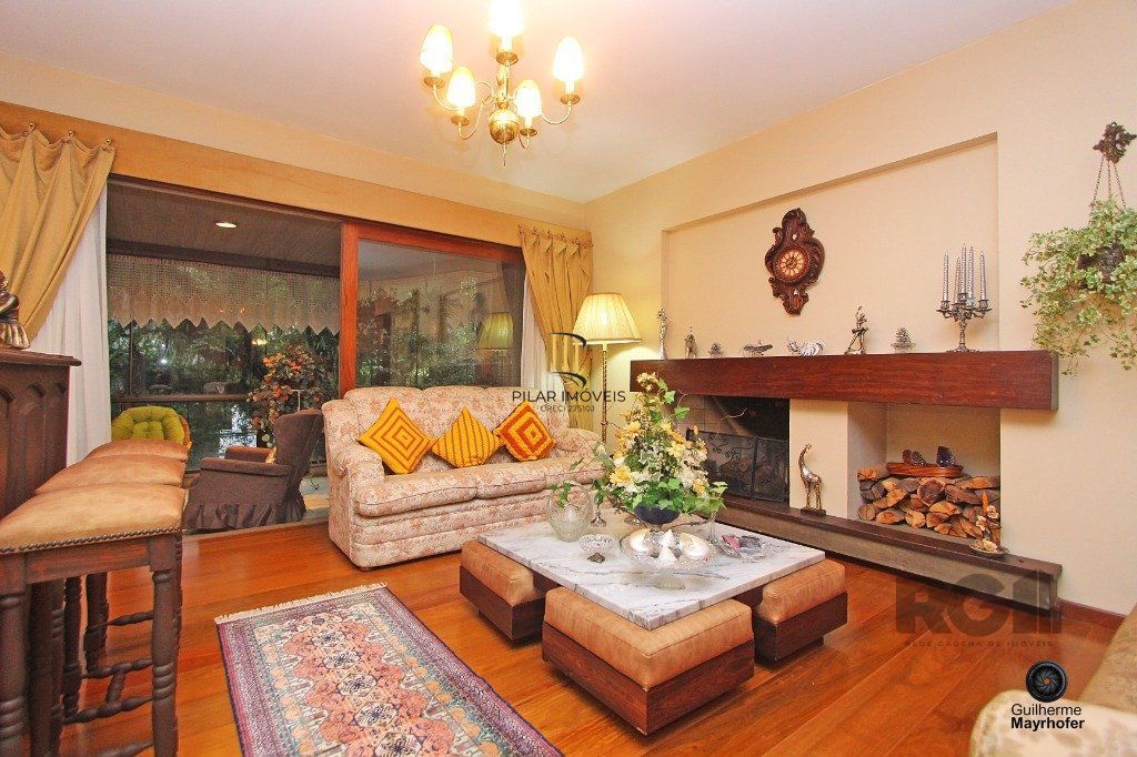 Excelente apartamento de 315m² com 3 dormitórios e 2 vagas.