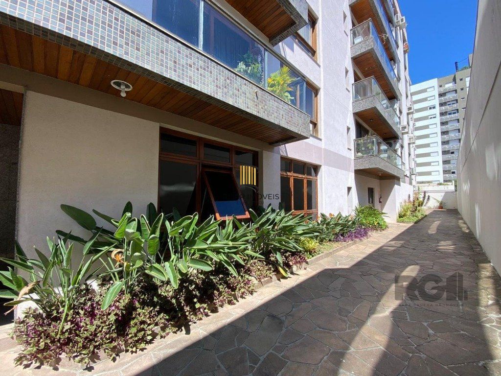 Cobertura Duplex para Venda - 269,97², 3 dorm, 1 suite, 2 vagas - Menino Deus