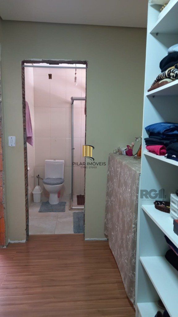 Casa com 4 dormitórios no bairro Vila Nova