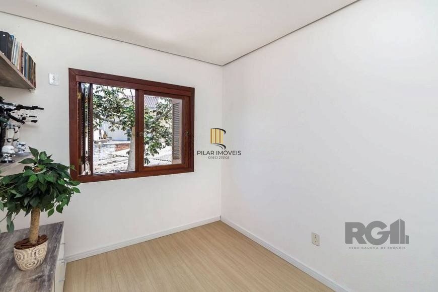Casa em condomínio de 84m² - 2 dormitórios, 1 suíte e 1 vaga no bairro Ipanema