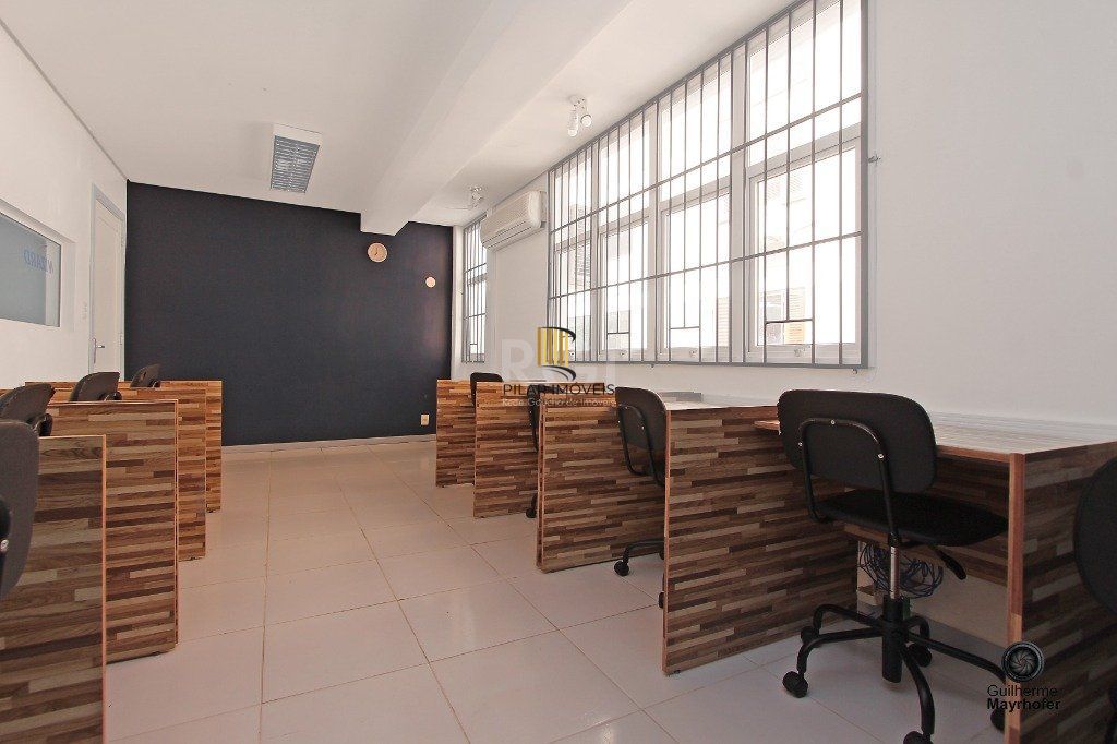 Predio para Venda - 502m², 0 dormitórios, Teresópolis