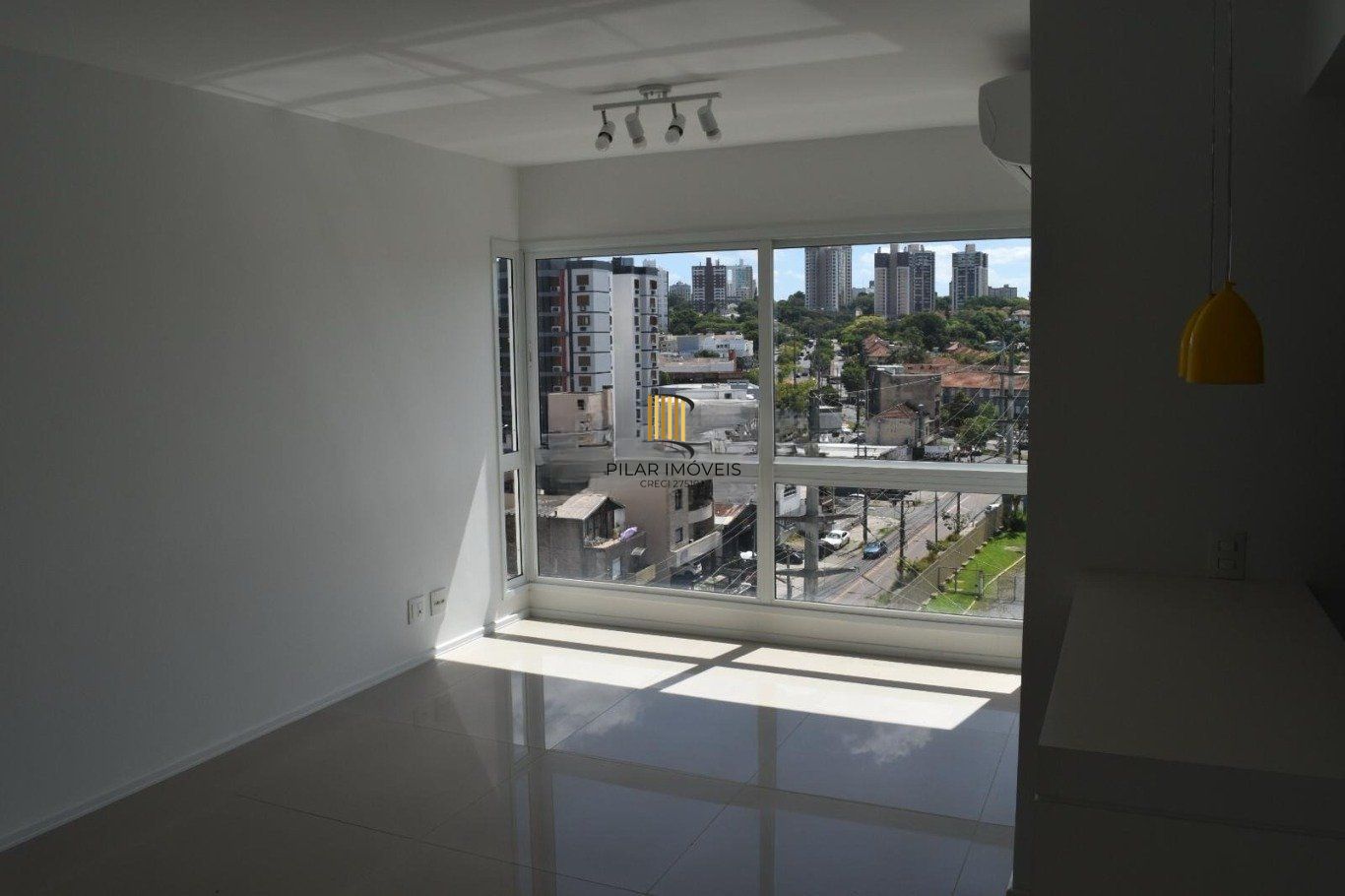 Apartamento com 3 quartos e 79m² à venda em Passo da Areia, Porto Alegre. Rua Bezerra De Menezes, Passo Da Areia, Porto Alegre