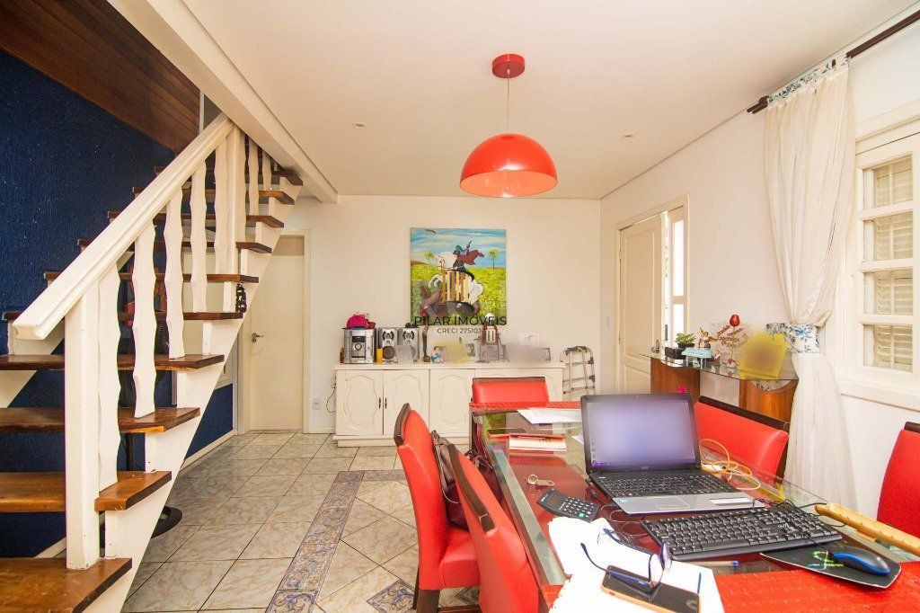 Casa 3 Dormitório(s) Bairro Jardim São Pedro