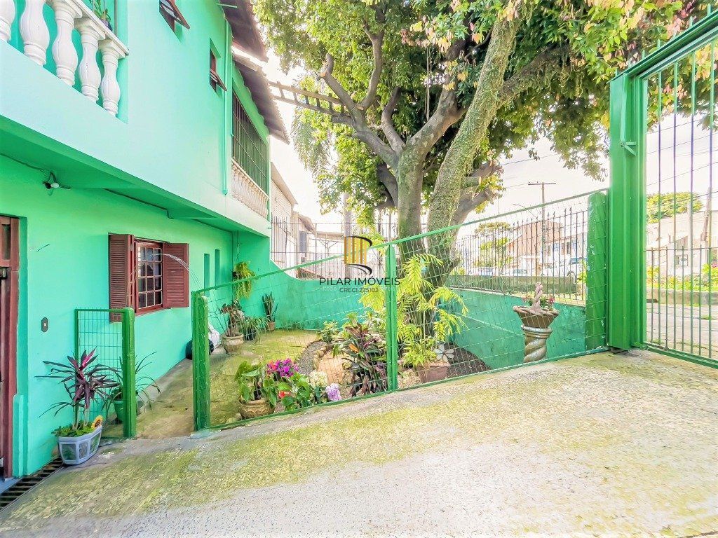 Casa para Venda - 272.24m², 3 dormitórios, sendo 1 suites, 4 vagas - Vila Jardim