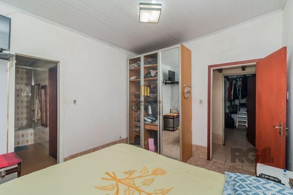 Casa de 2 dormitórios, no bairro Bom Jesus