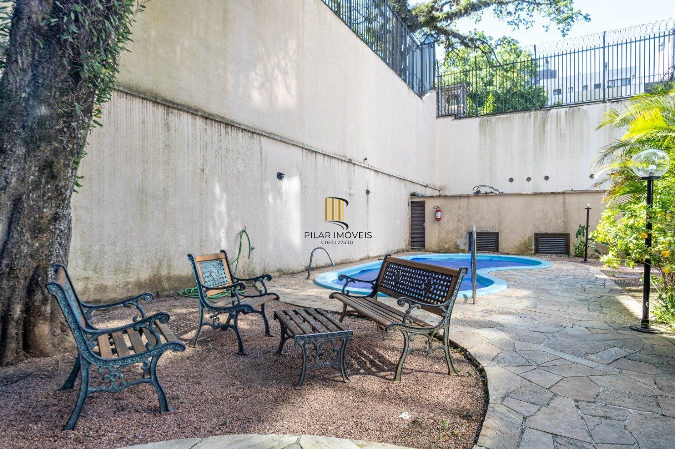 Apartamento de 3 quartos e 93m² à venda em Rio Branco, Porto Alegre.