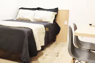 Apartamento de 2 dormitorios á venda no Bairro Centro Histórico.