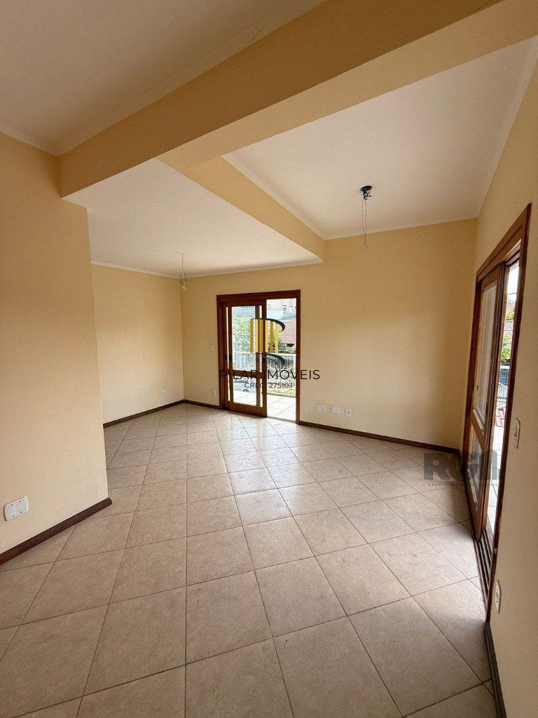 Casa 3 dormitórios no bairro Nonoai